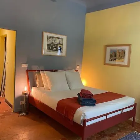 La Craquante Holiday home Arles